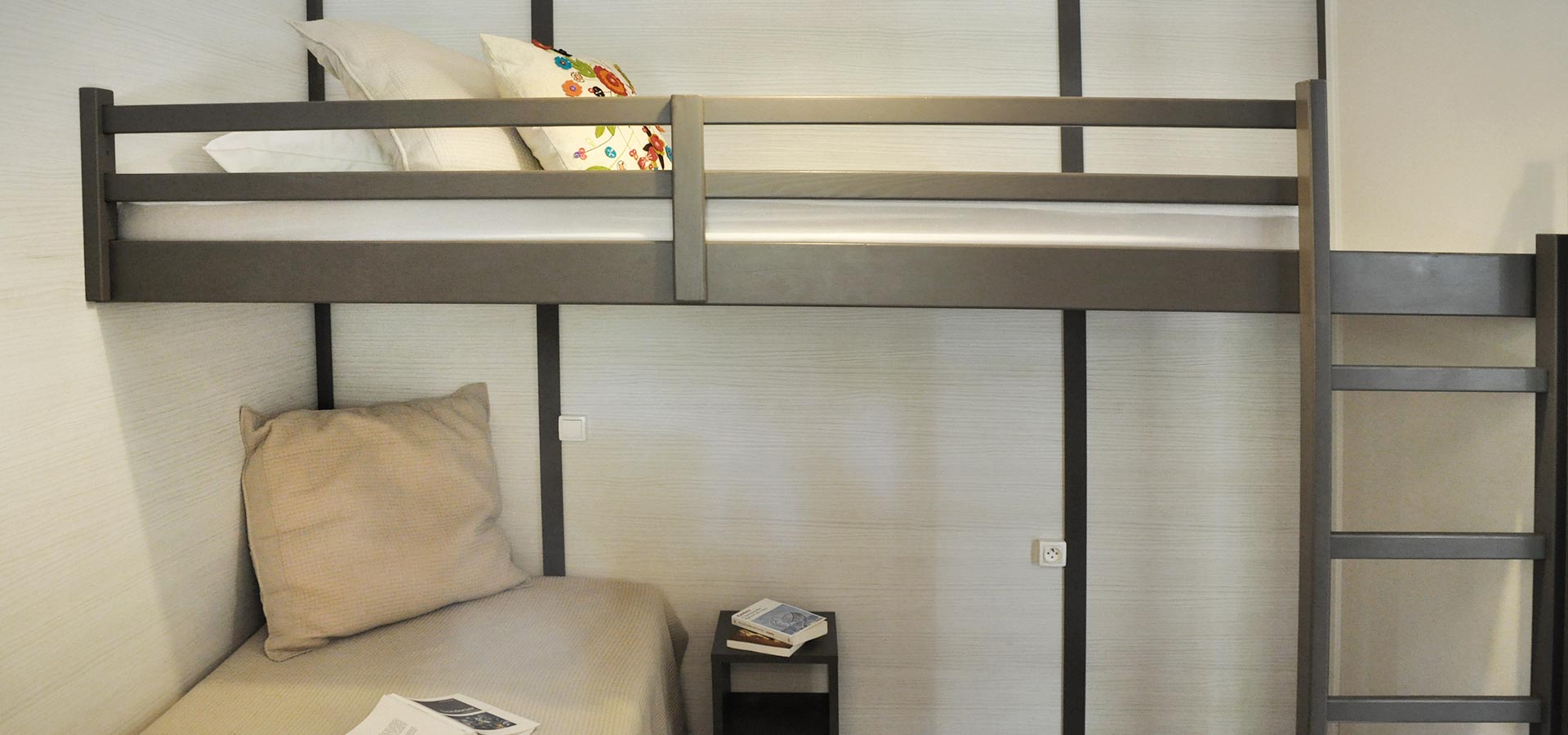 Camping san damiano bungalow confort village 2 chambre secondaire lit simple